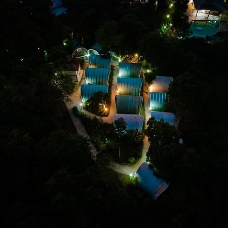 Mookanana Jungle Resort And Spa Hassan Zewnętrze zdjęcie