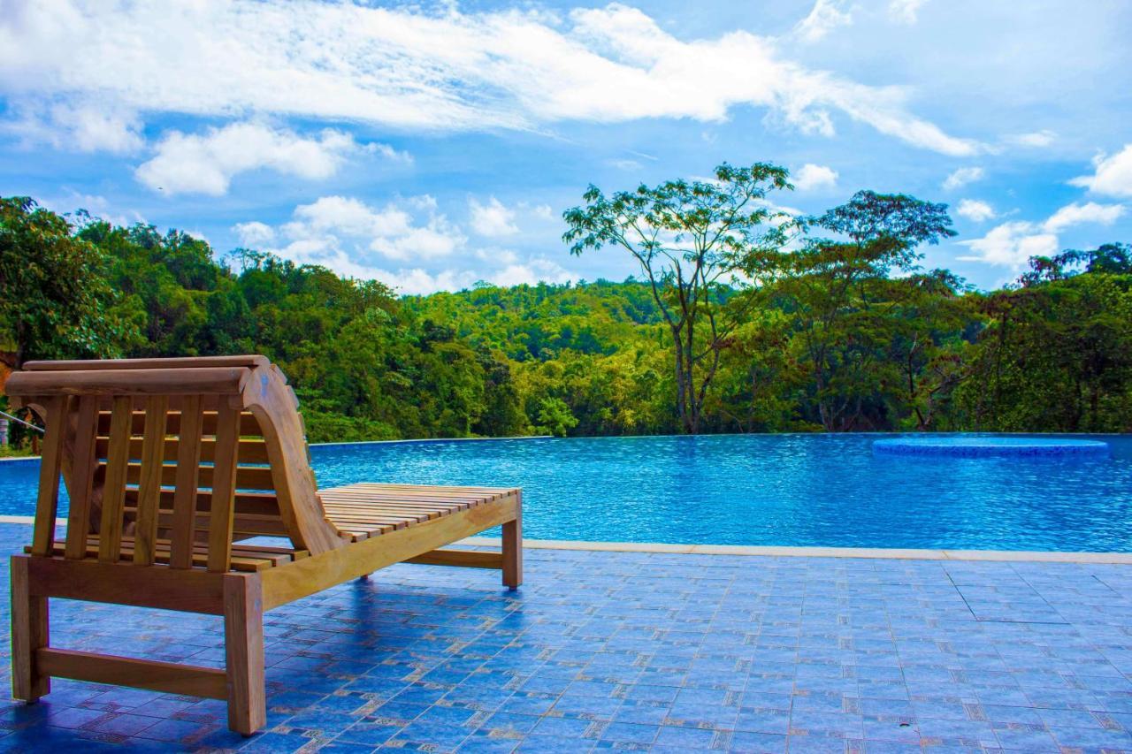 Mookanana Jungle Resort And Spa Hassan Zewnętrze zdjęcie