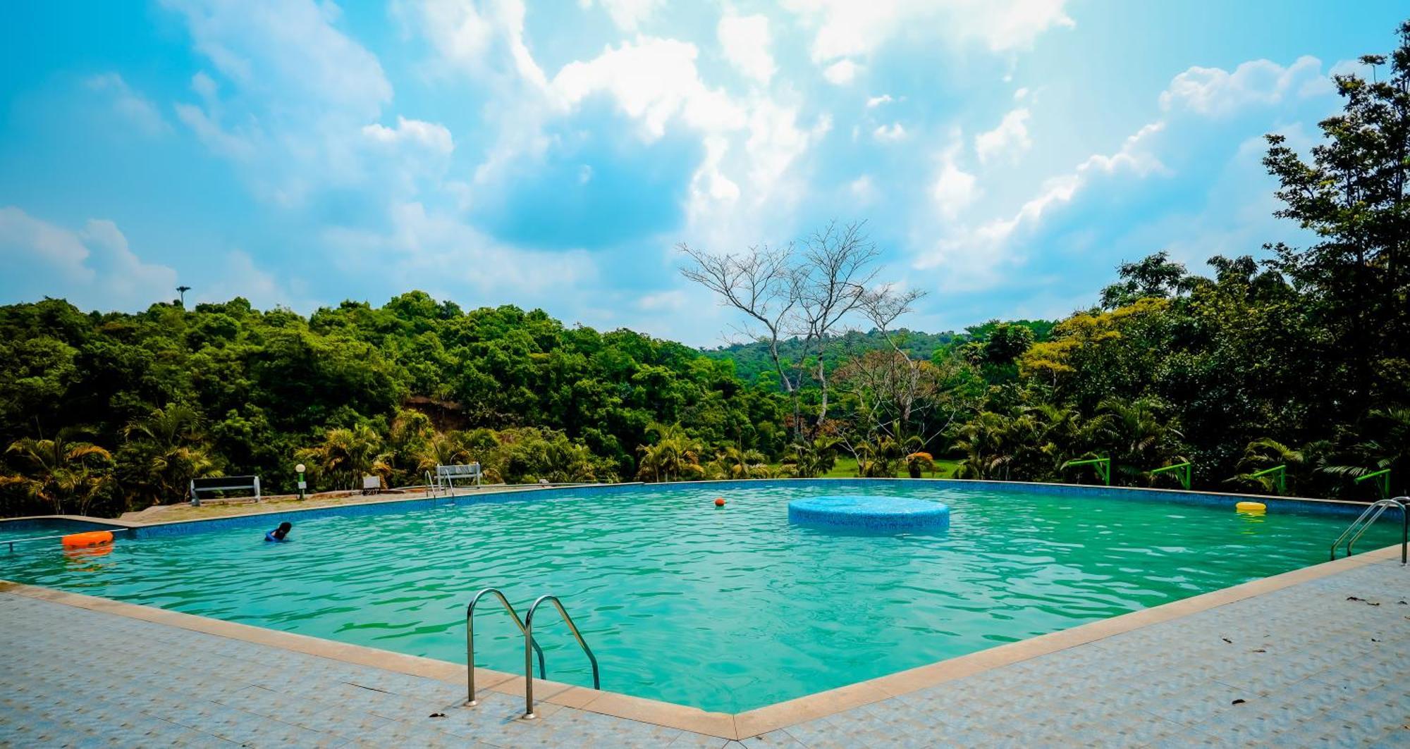 Mookanana Jungle Resort And Spa Hassan Zewnętrze zdjęcie
